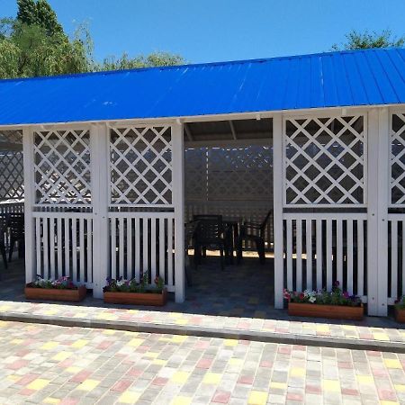Гостиница "Атлант" ميناء زاليزني المظهر الخارجي الصورة